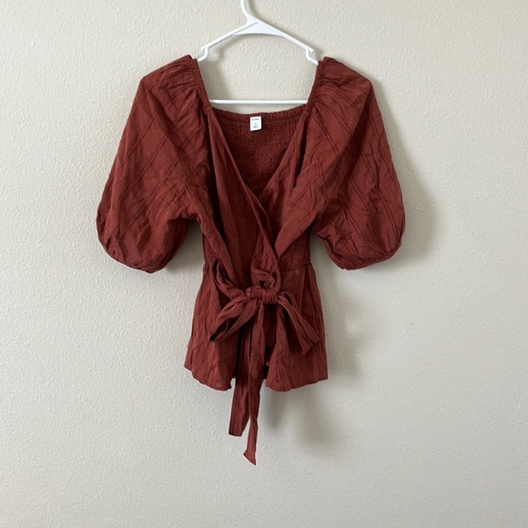 Old Navy Tops - Old Navy- Puff-Sleeve Smocked Wrap Blouse for Women - Medium